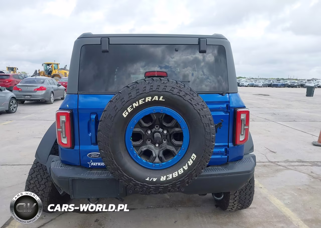 2021 Ford Bronco First Edition VIN:1FMEE5EP1MLA42056 - 17