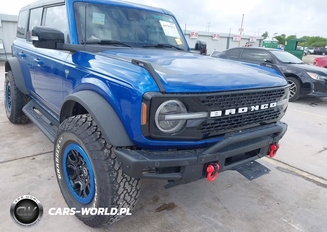 2021 Ford Bronco First Edition VIN:1FMEE5EP1MLA42056 - 18