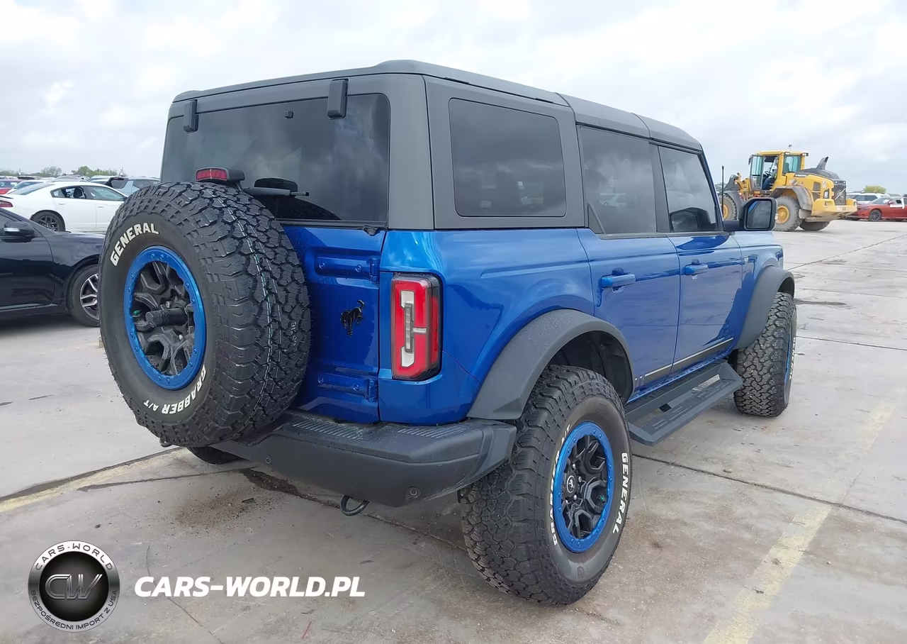 2021 Ford Bronco First Edition VIN:1FMEE5EP1MLA42056 - 4