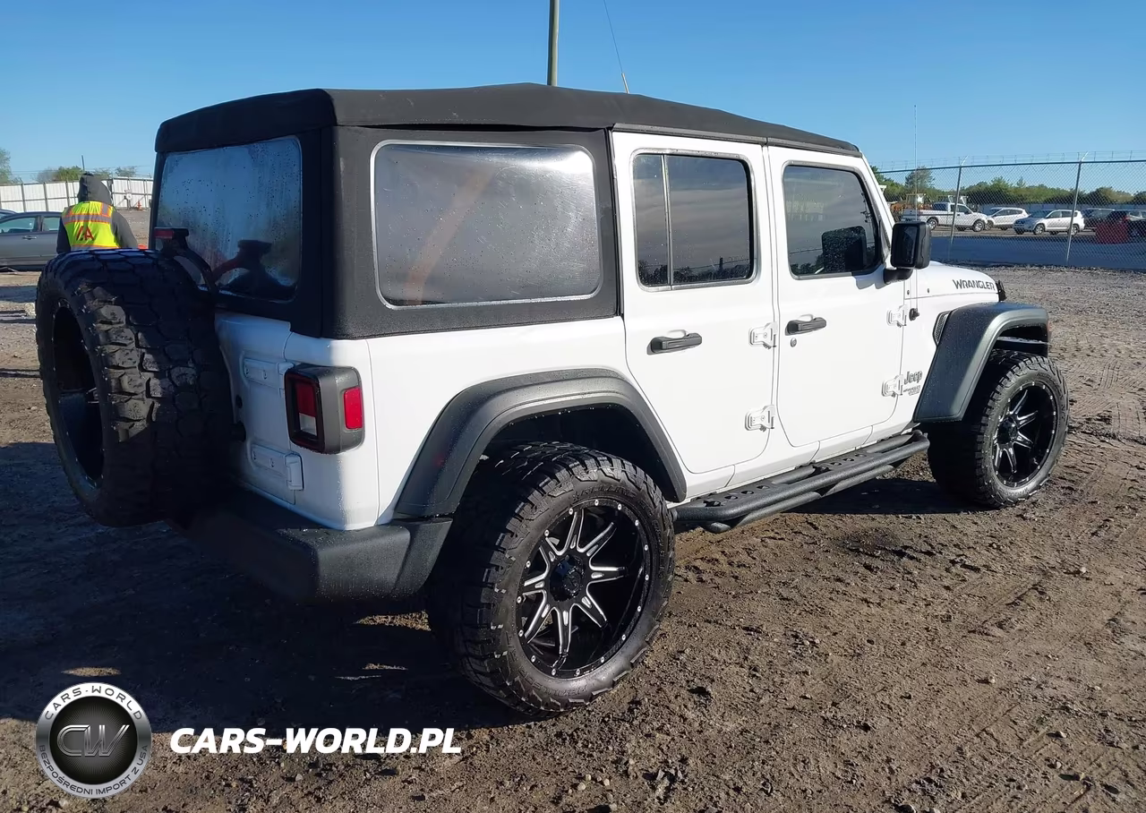 2020 Jeep Wrangler Unlimited Sport S 4X4 VIN:1C4HJXDN4LW154937 - 4
