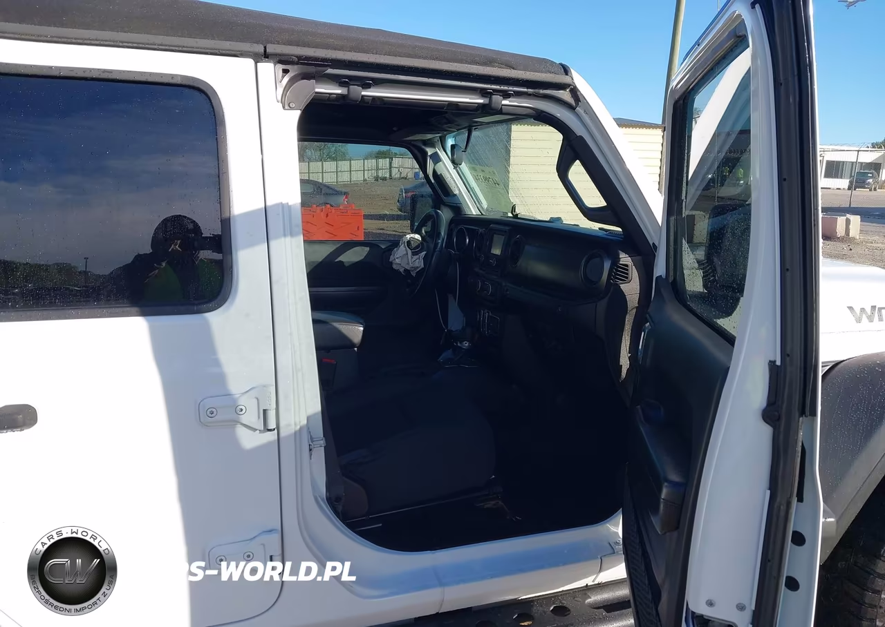 2020 Jeep Wrangler Unlimited Sport S 4X4 VIN:1C4HJXDN4LW154937 - 5