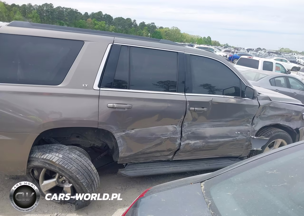 2017 Chevrolet Tahoe Lt VIN:1GNSCBKC3HR195254 - 13