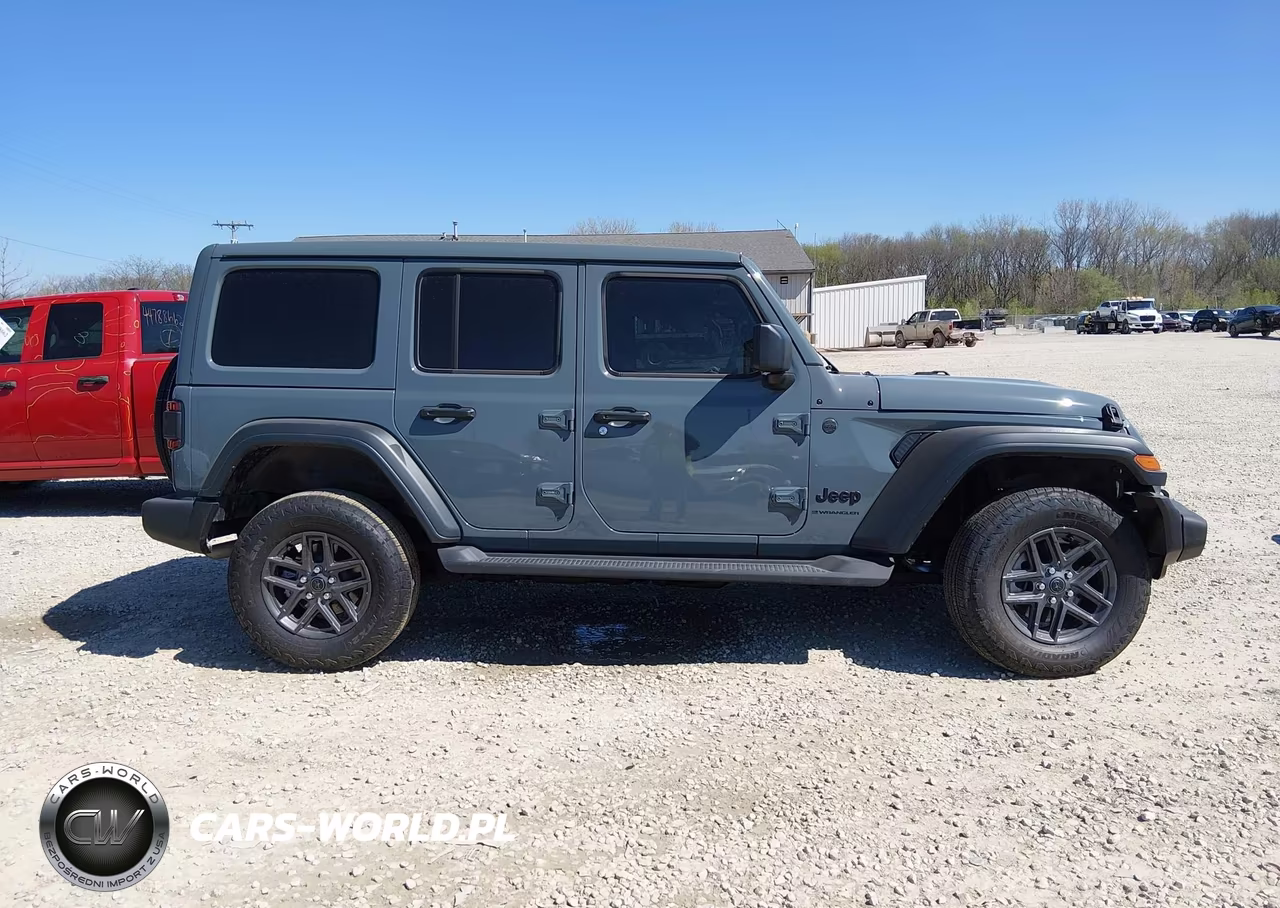 2025 Jeep Wrangler 4-Door Summit 4X4 VIN:1C4PJXDN2SW655710 - 13
