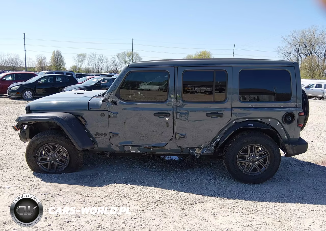 2025 Jeep Wrangler 4-Door Summit 4X4 VIN:1C4PJXDN2SW655710 - 14