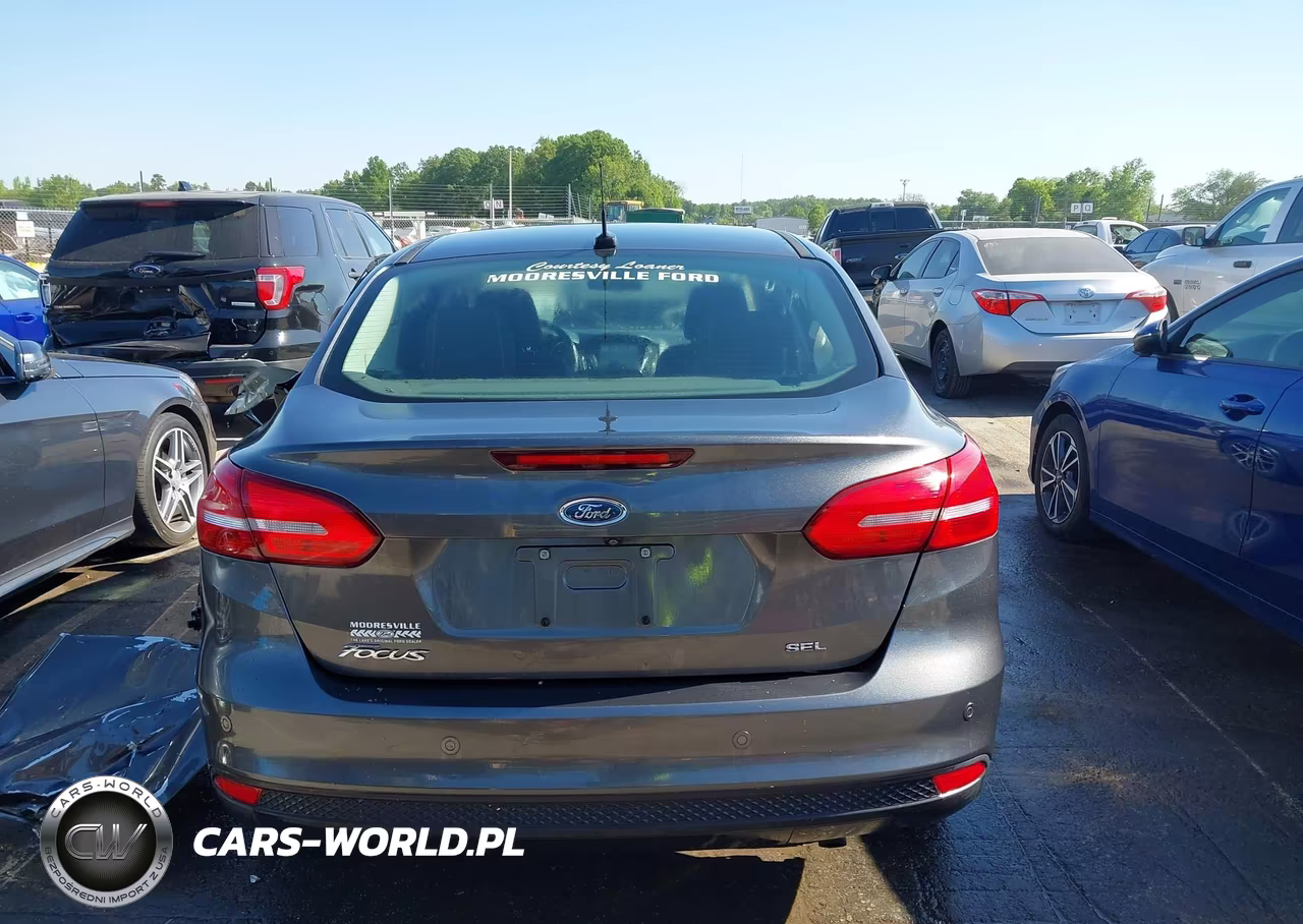 2017 Ford Focus Sel VIN:1FADP3H22HL297891 - 17