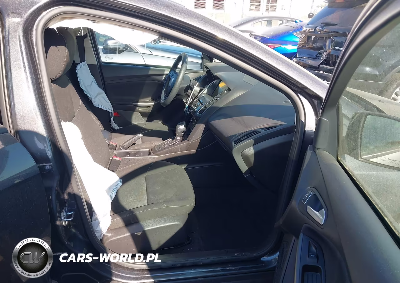 2017 Ford Focus Sel VIN:1FADP3H22HL297891 - 5