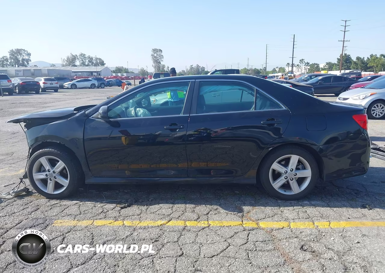2013 Toyota Camry Se VIN:4T1BF1FK8DU218297 - 15
