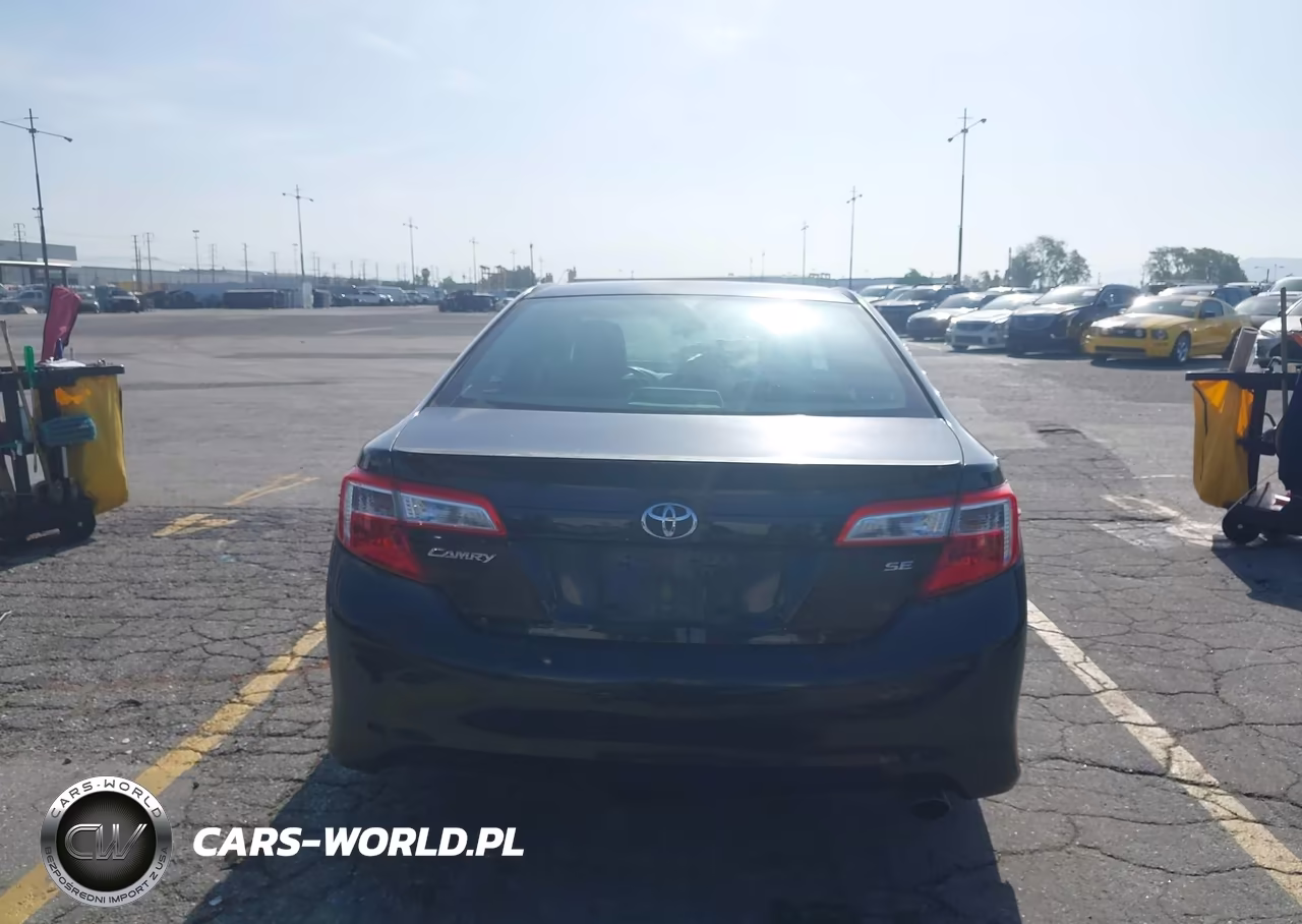 2013 Toyota Camry Se VIN:4T1BF1FK8DU218297 - 17