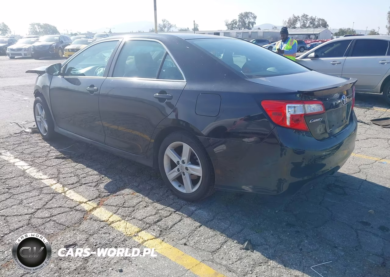 2013 Toyota Camry Se VIN:4T1BF1FK8DU218297 - 3