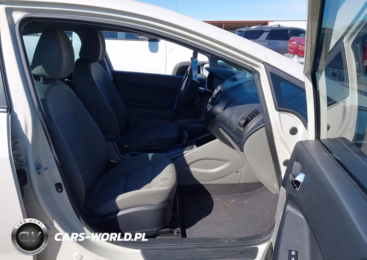 2015 Kia Forte Lx VIN:KNAFK4A67F5380221 - 5