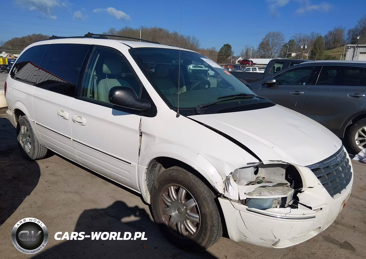 2005 Chrysler Town & Country Touring