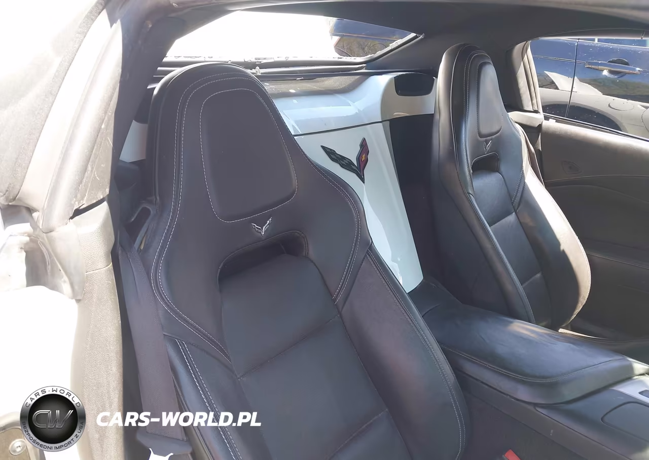 2016 Chevrolet Corvette Stingray VIN:1G1YD3D7XG5125965 - 8