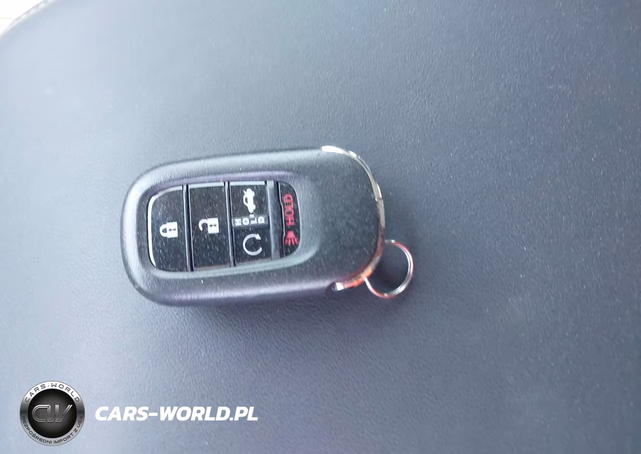 2025 Honda Accord Hybrid Touring VIN:1HGCY2F85SA047330 - 11