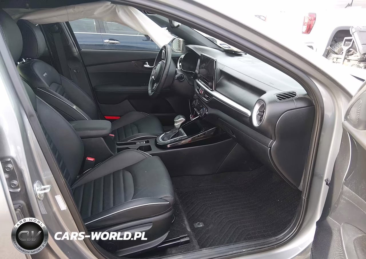 2024 Kia Forte Gt-Line VIN:3KPF54AD3RE716447 - 5