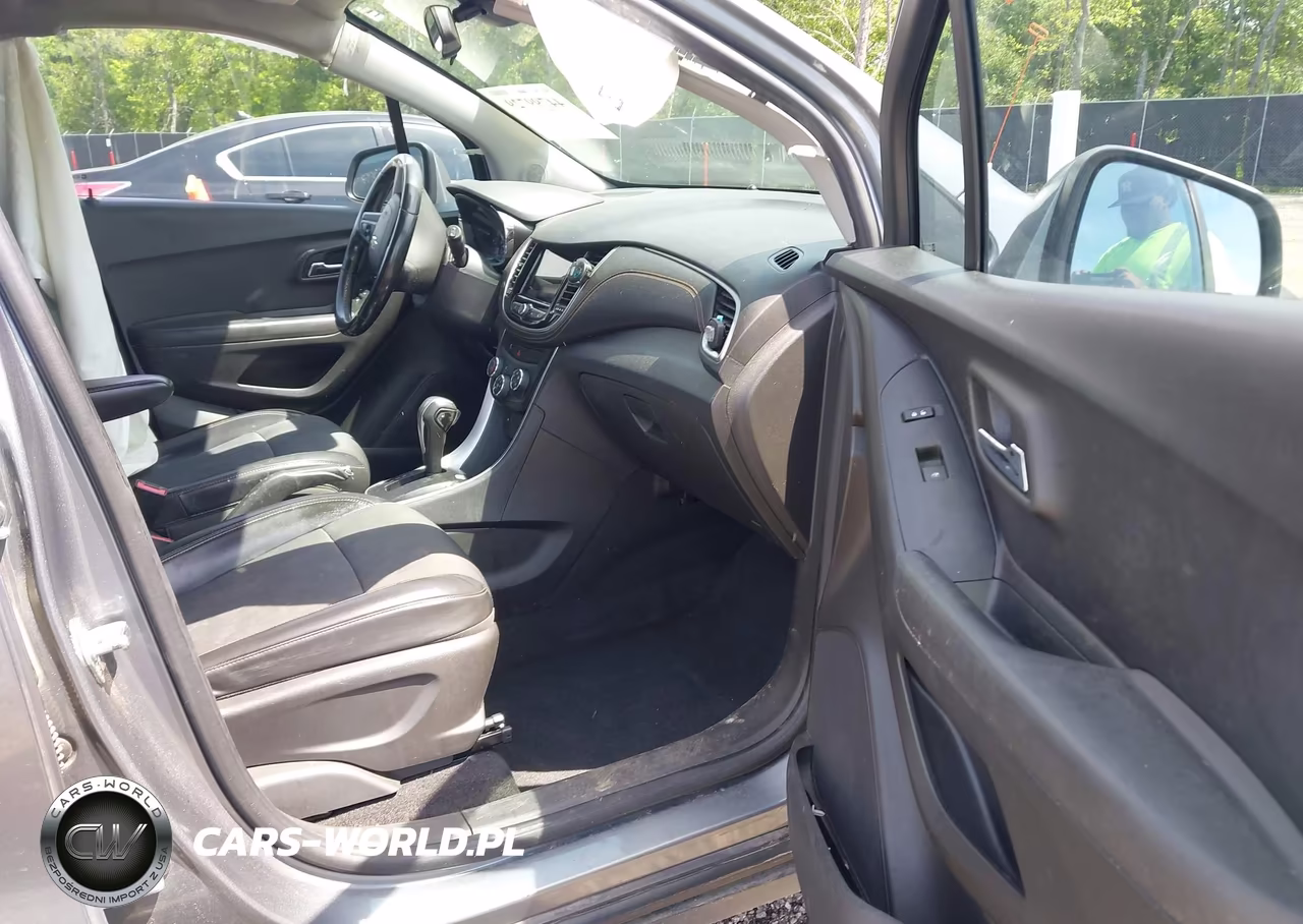 2019 Chevrolet Trax Lt VIN:KL7CJLSB3KB860358 - 5