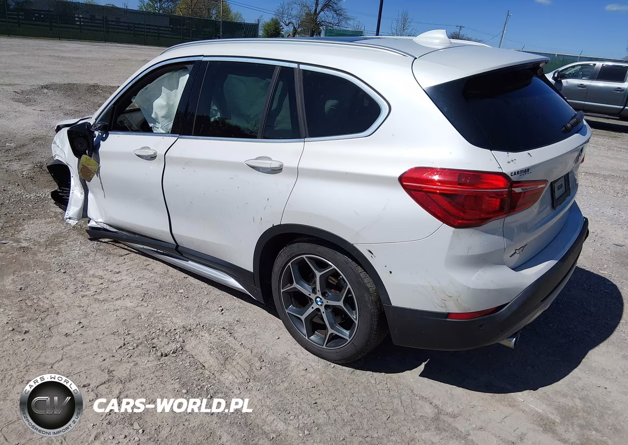 2019 BMW X1 Sdrive28I VIN:WBXHU7C57K5L10999 - 3