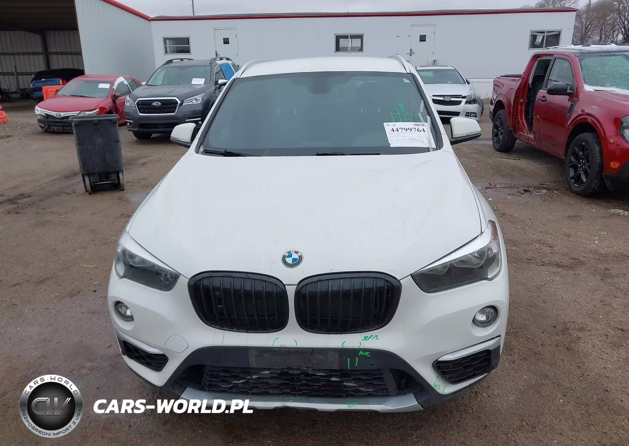 2018 BMW X1 xDrive28I VIN:WBXHT3C31J5F90169 - 12