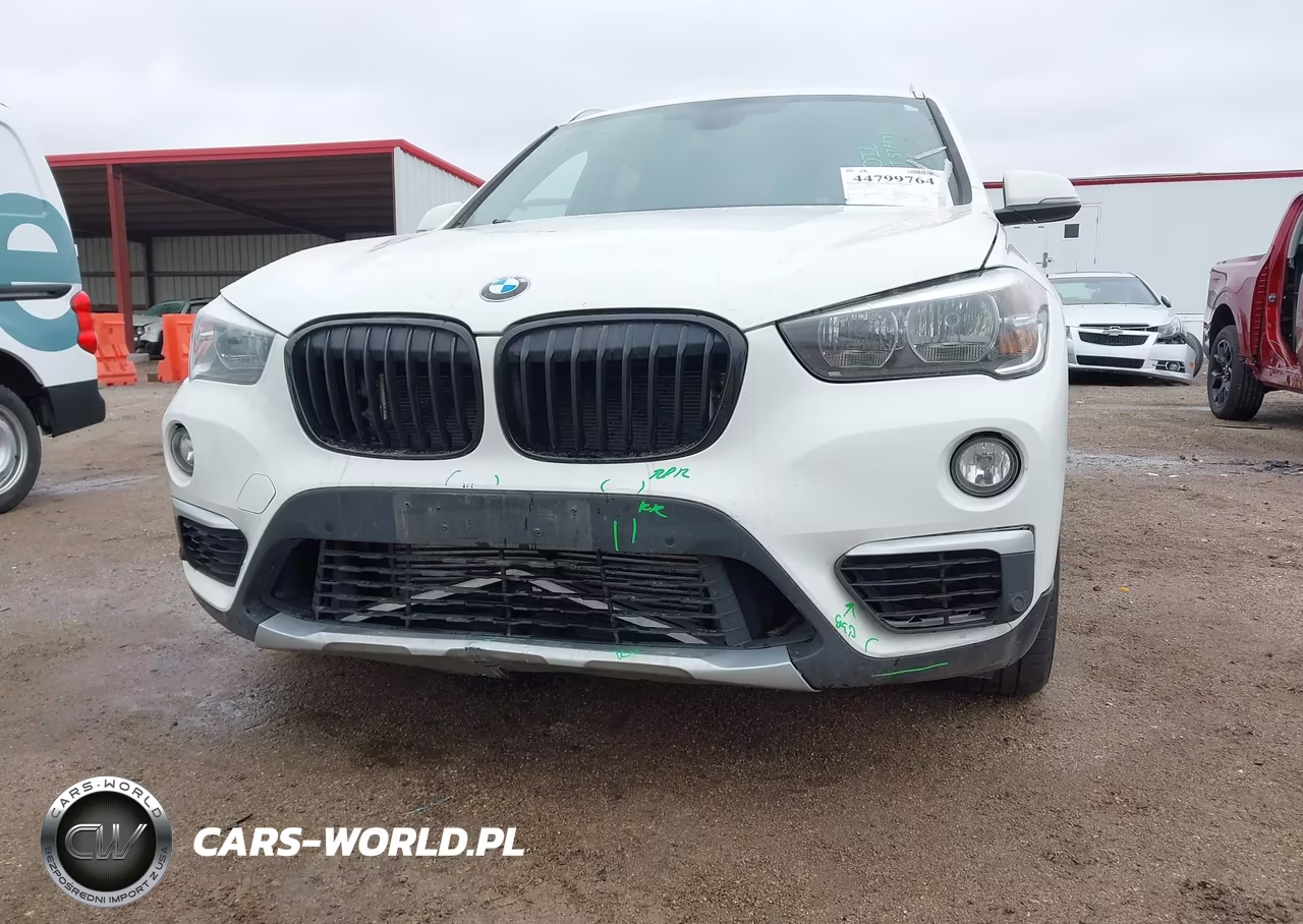 2018 BMW X1 xDrive28I VIN:WBXHT3C31J5F90169 - 17