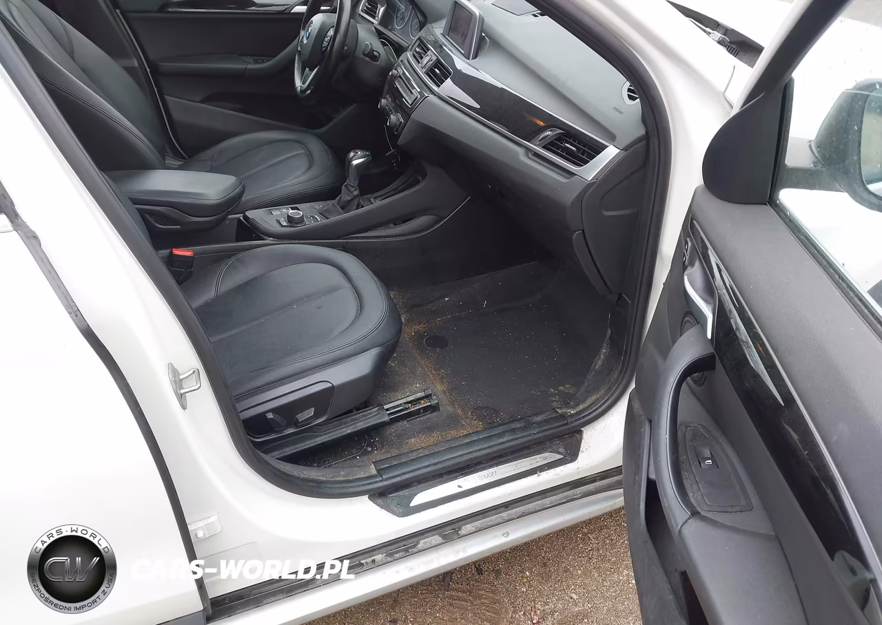 2018 BMW X1 xDrive28I VIN:WBXHT3C31J5F90169 - 5