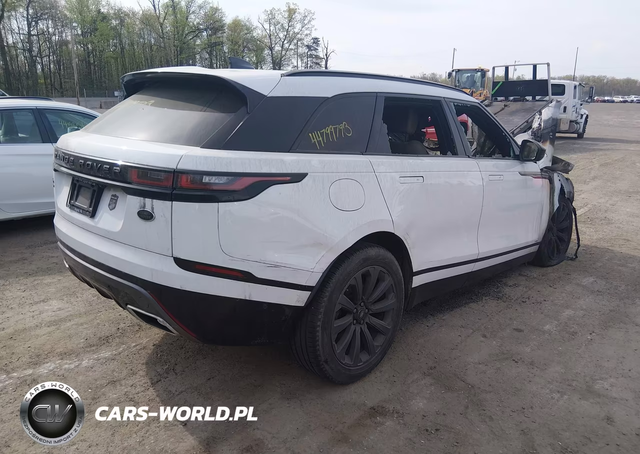 2018 Land Rover Range Rover Velar P380 Se R-Dynamic VIN:SALYL2RV0JA744481 - 4