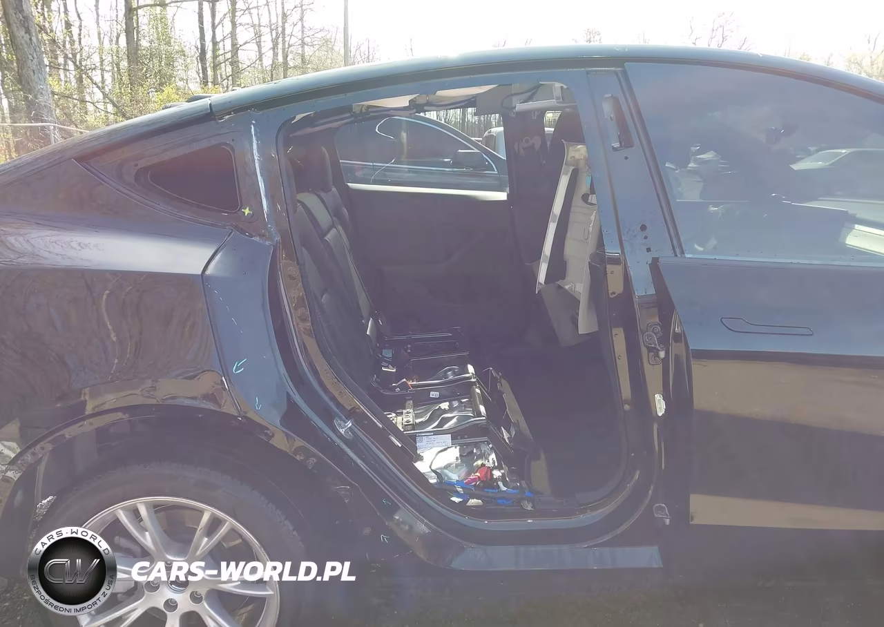 2024 Tesla Model Y Long Range Dual Motor All-Wheel Drive VIN:7SAYGDEE0RA218884 - 8