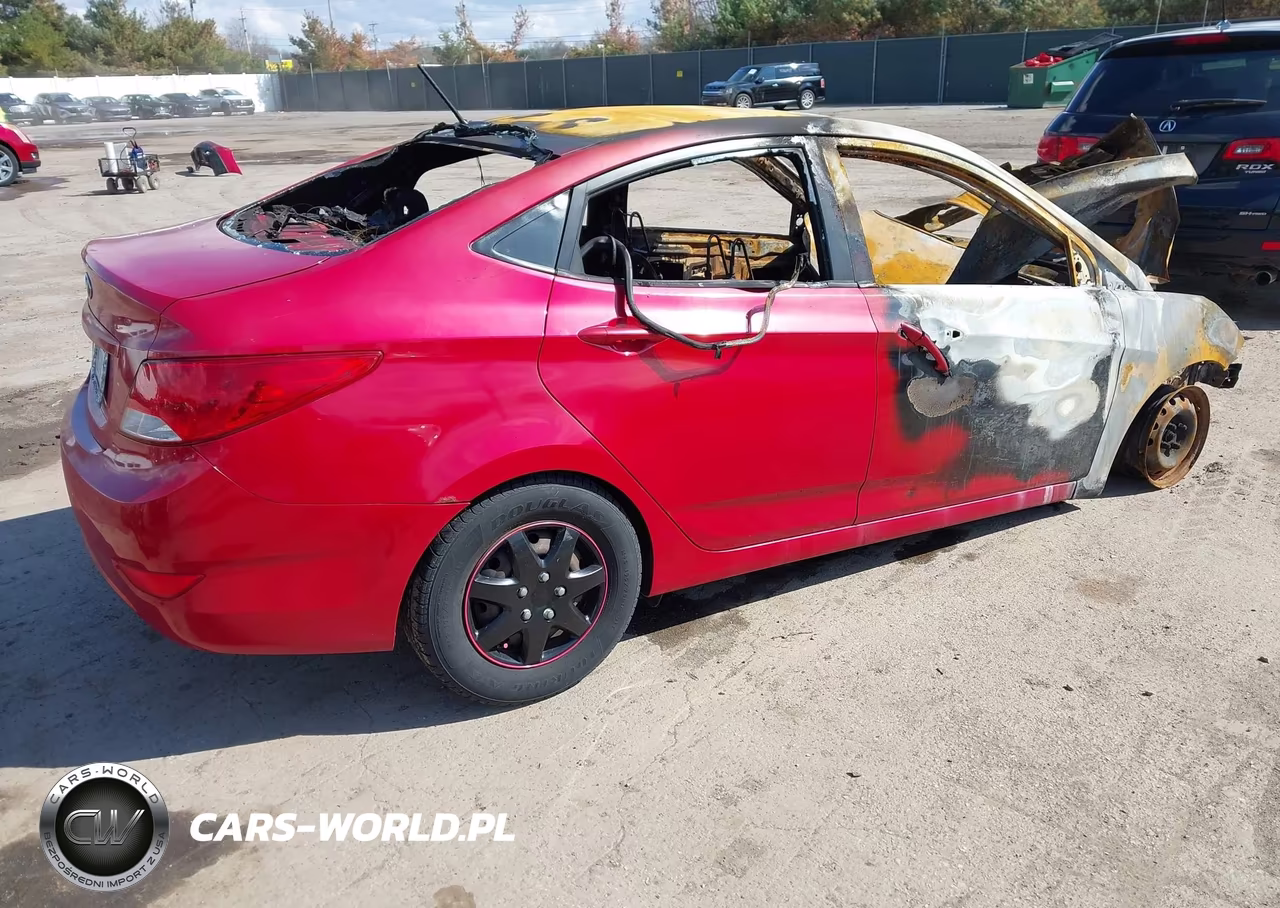 2015 Hyundai Accent Gls VIN:KMHCT4AE3FU804862 - 4