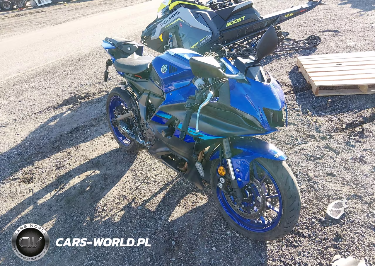 2024 Yamaha Yzfr7