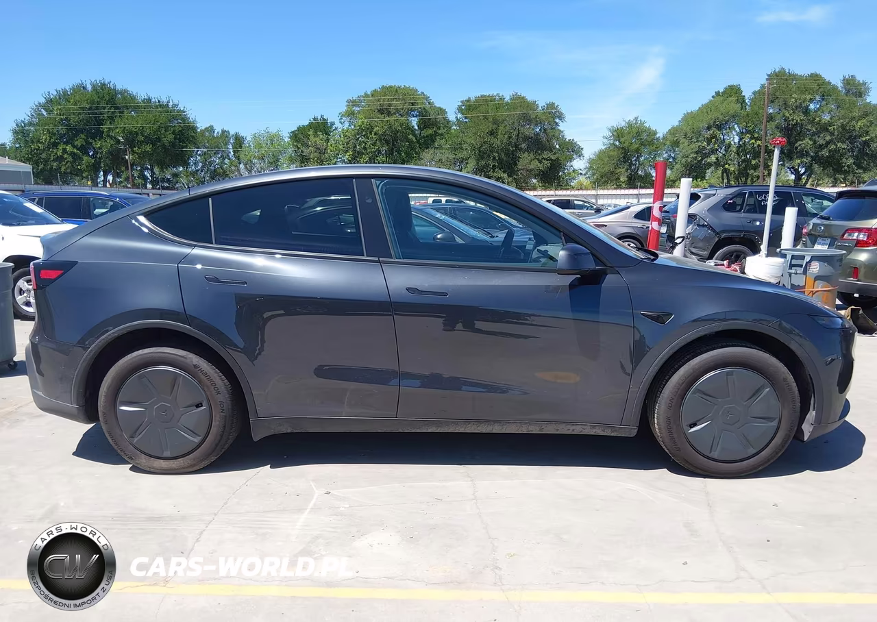 2026 Tesla Model Y Premium Rear-Wheel Drive-Standard Rear-Wheel Drive VIN:7SAYGDED3TA603158 - 14