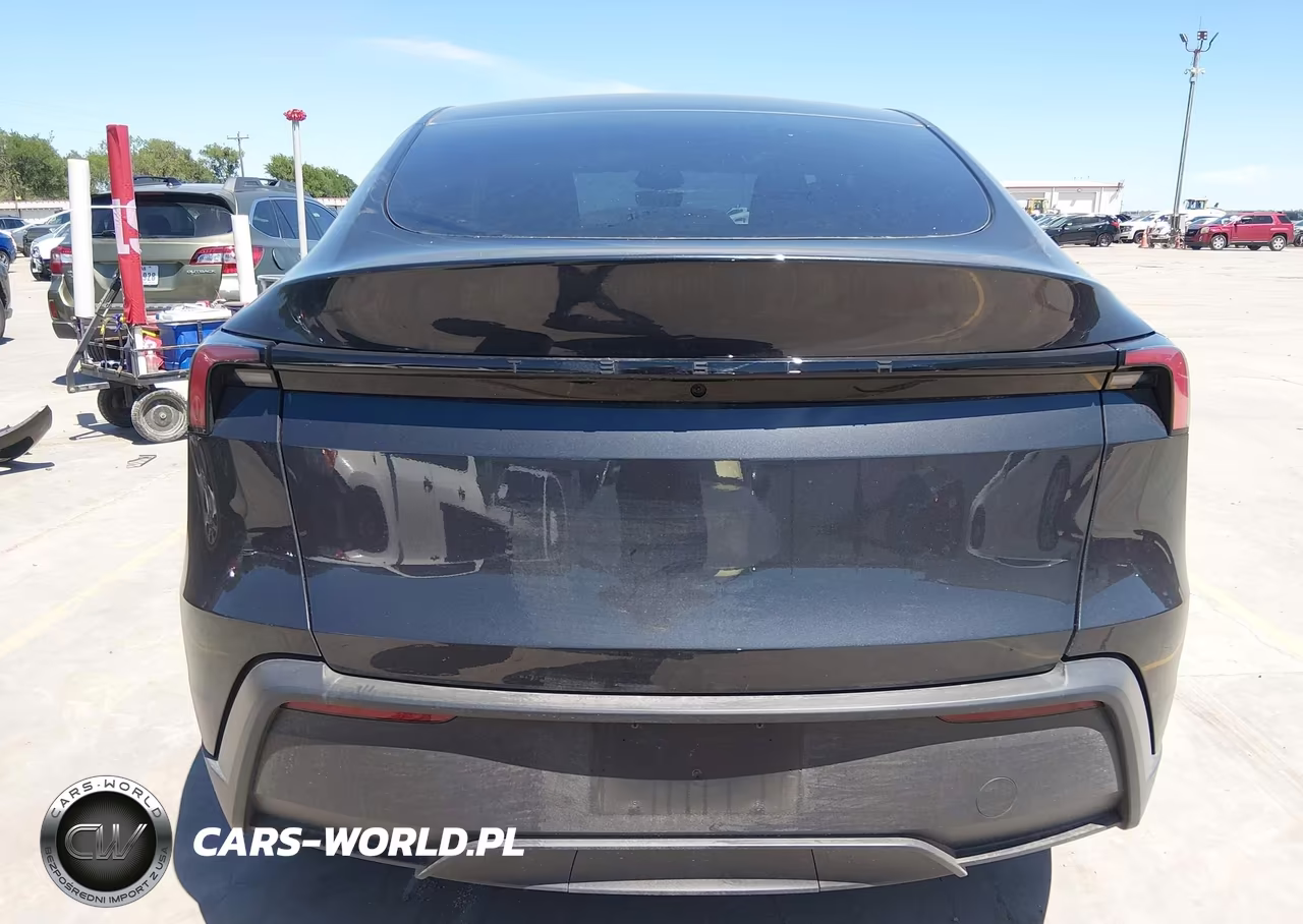 2026 Tesla Model Y Premium Rear-Wheel Drive-Standard Rear-Wheel Drive VIN:7SAYGDED3TA603158 - 17