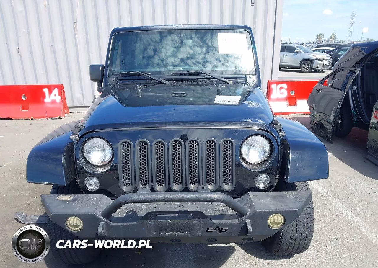 2015 Jeep Wrangler Unlimited Rubicon VIN:1C4BJWFG5FL538116 - 13