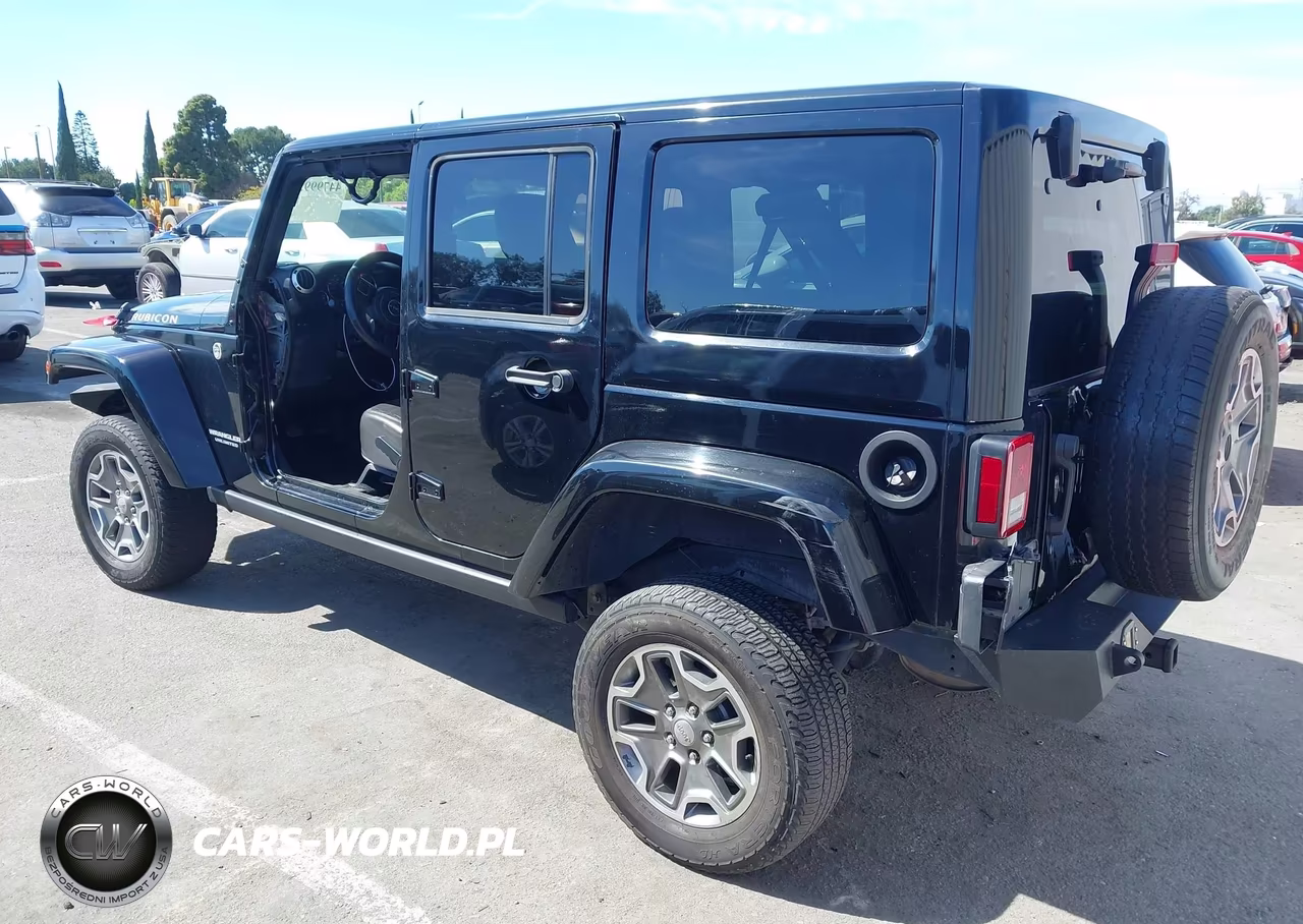 2015 Jeep Wrangler Unlimited Rubicon VIN:1C4BJWFG5FL538116 - 3