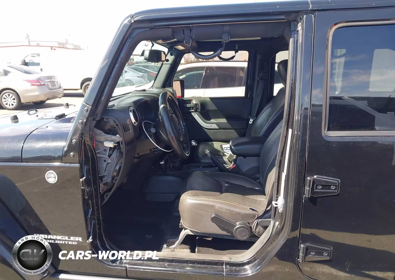 2015 Jeep Wrangler Unlimited Rubicon VIN:1C4BJWFG5FL538116 - 6
