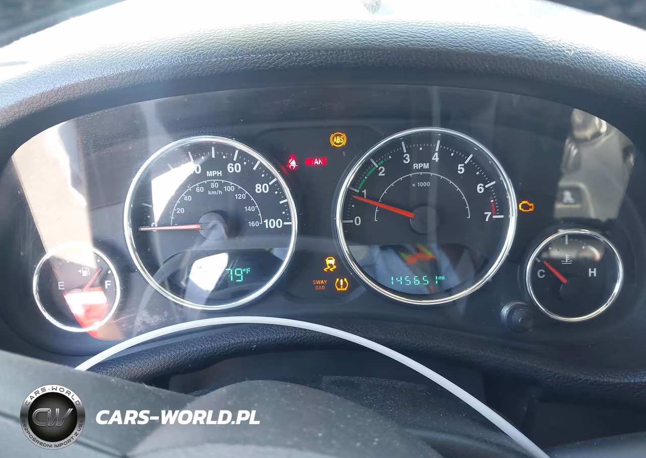 2015 Jeep Wrangler Unlimited Rubicon VIN:1C4BJWFG5FL538116 - 7
