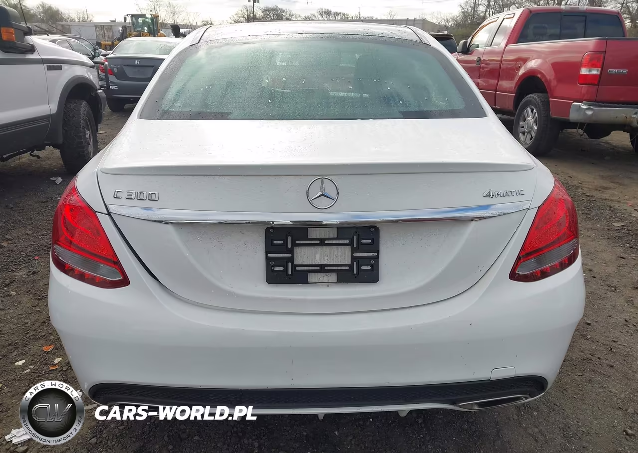 2016 Mercedes-Benz C 300 Sport 4Matic VIN:55SWF4KB8GU175752 - 16
