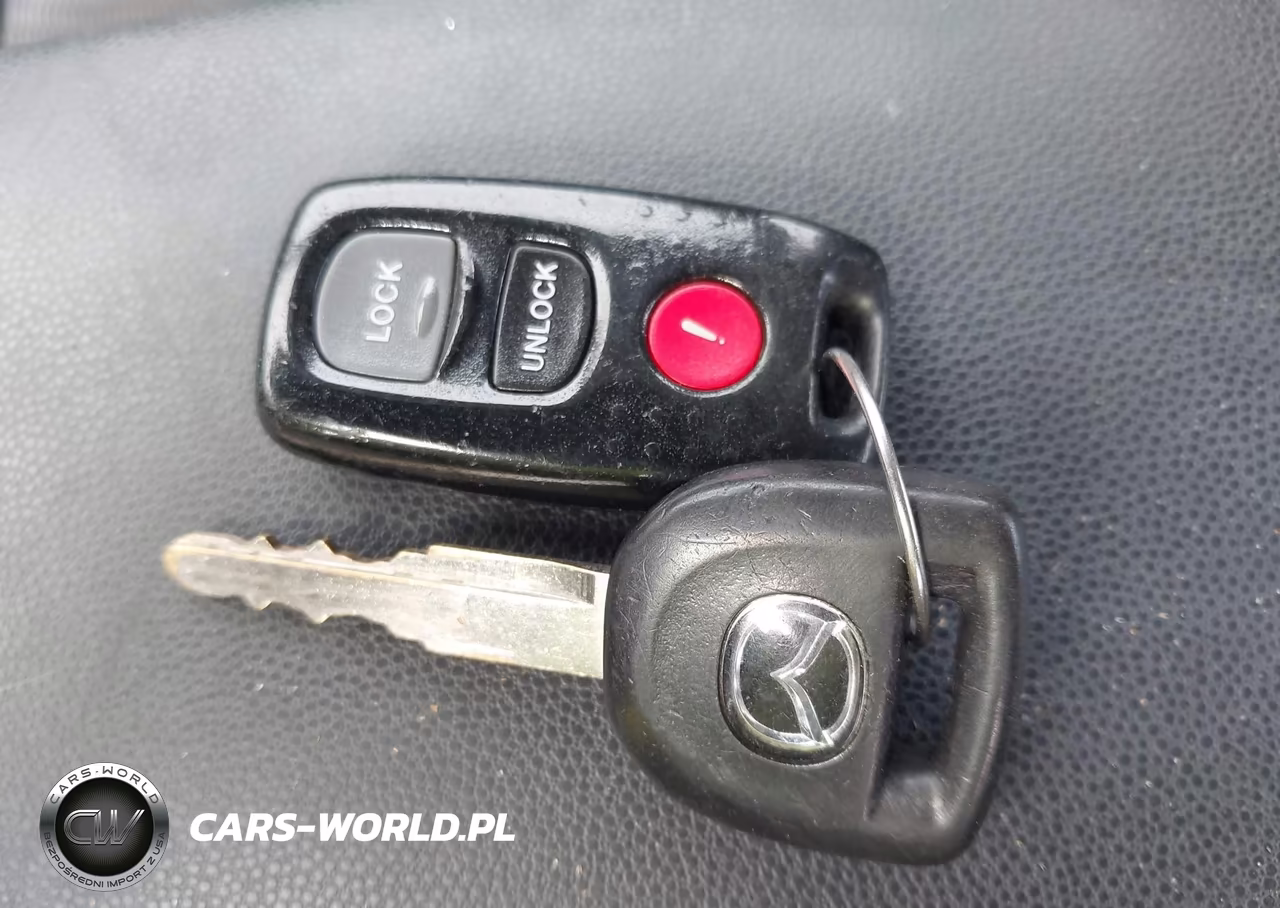 2007 Mazda Mazda3 I Touring VIN:JM1BK12FX71621552 - 11