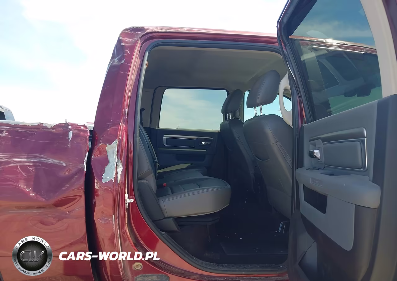 2017 Ram 2500 Big Horn 4X4 6'4 Box VIN:3C6UR5DL1HG694429 - 8