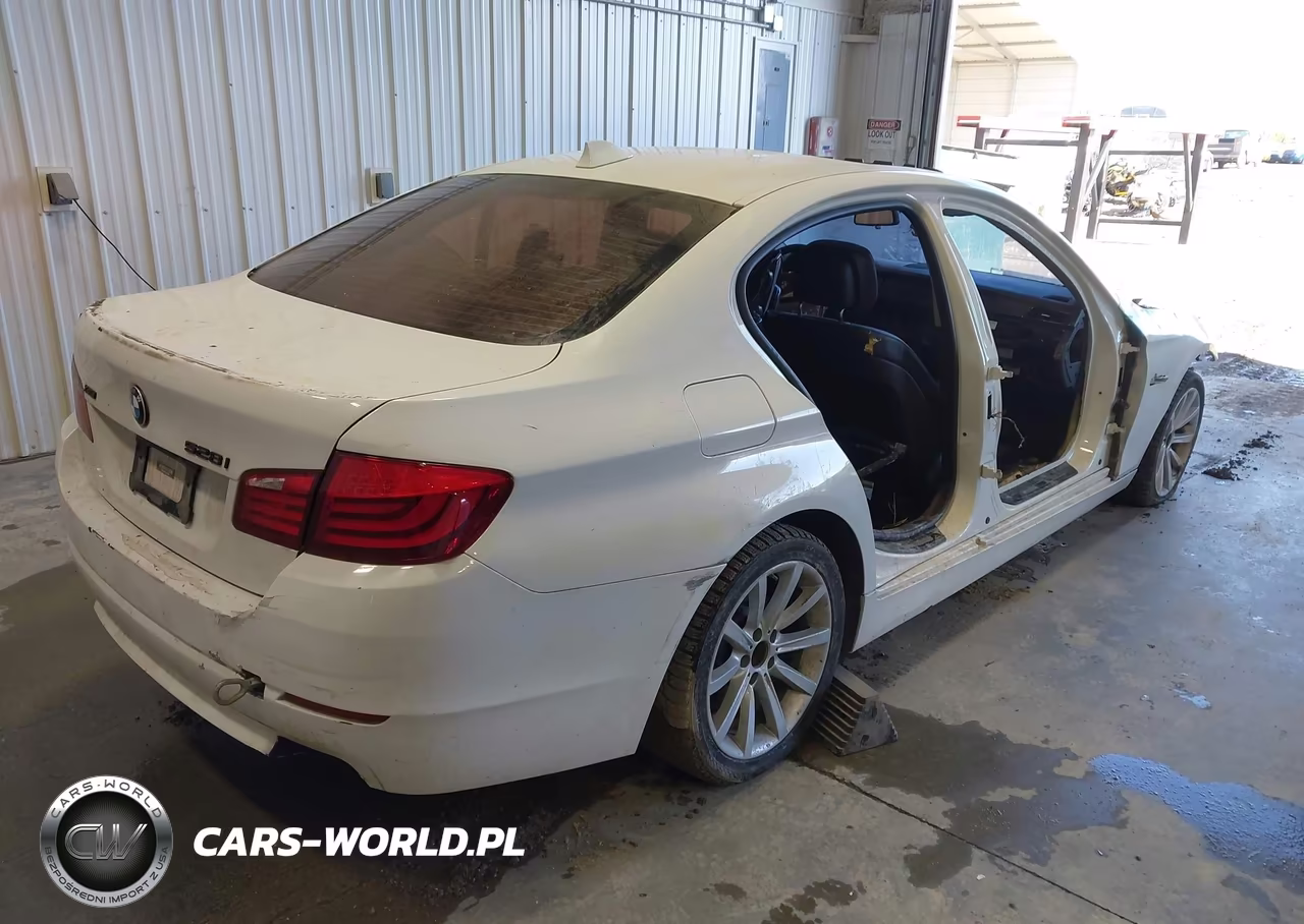 2013 BMW 528I xDrive VIN:WBAXH5C5XDD107967 - 4
