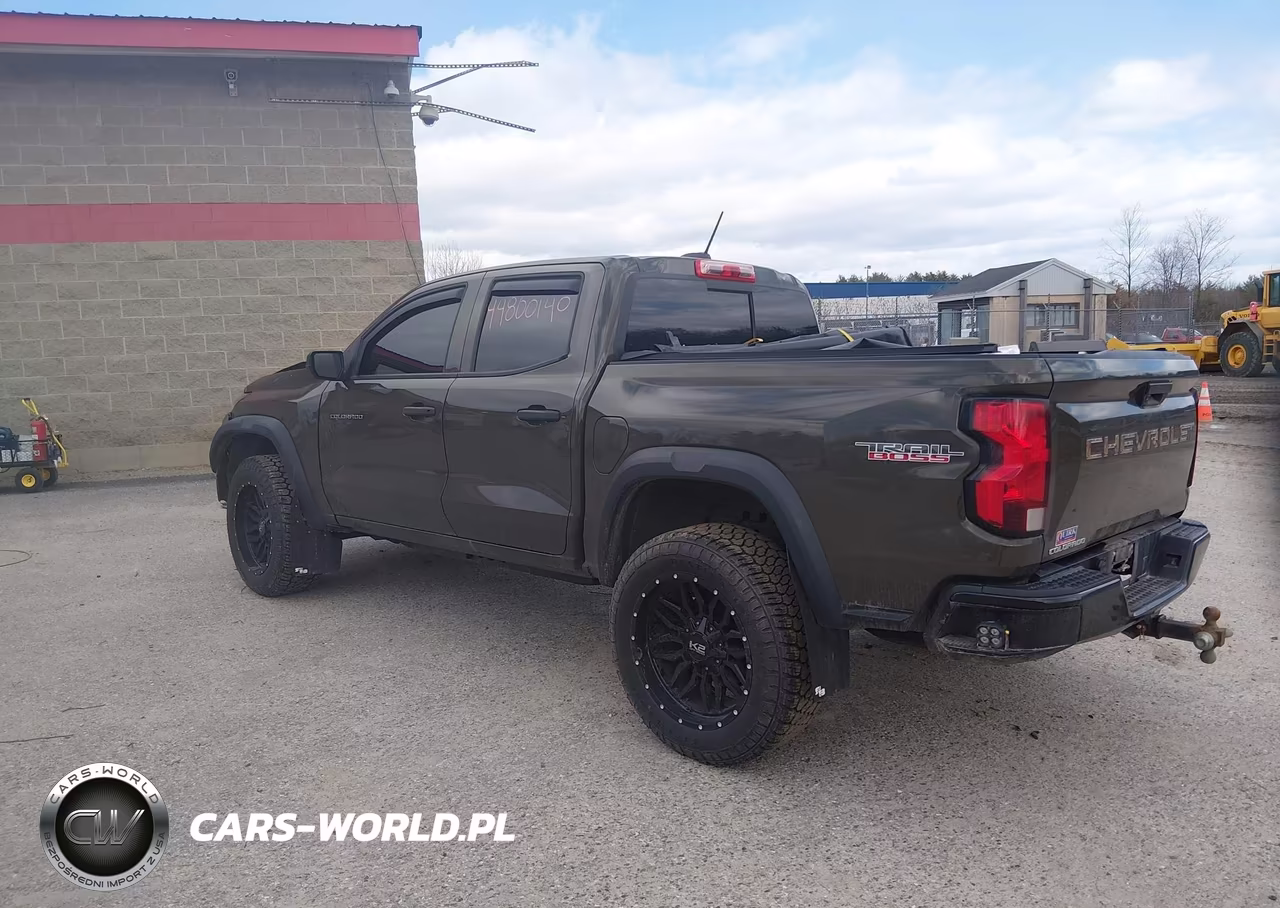 2024 Chevrolet Colorado 4Wd Trail Boss VIN:1GCPTEEK1R1206786 - 3