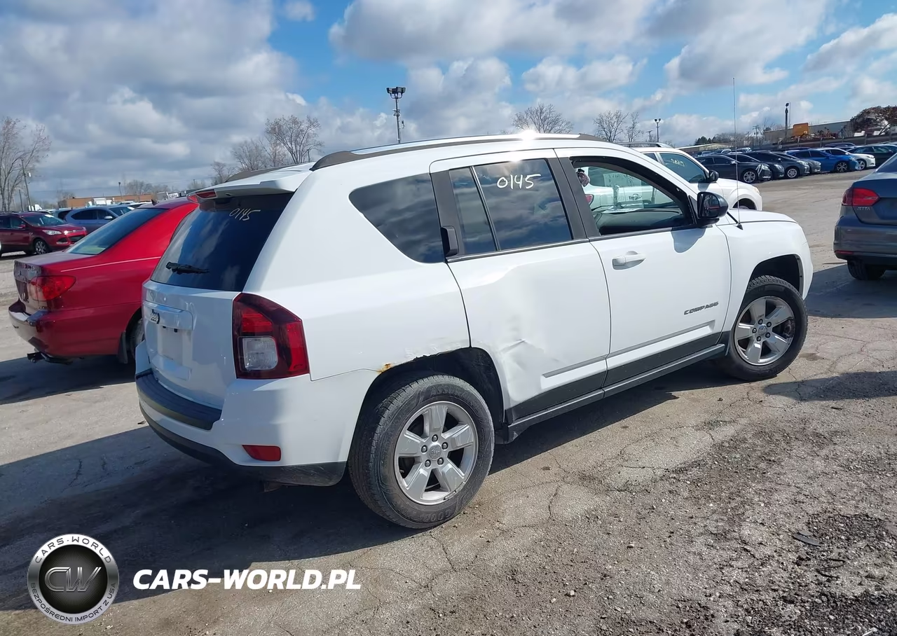 2014 Jeep Compass Sport VIN:1C4NJCBA7ED801289 - 4