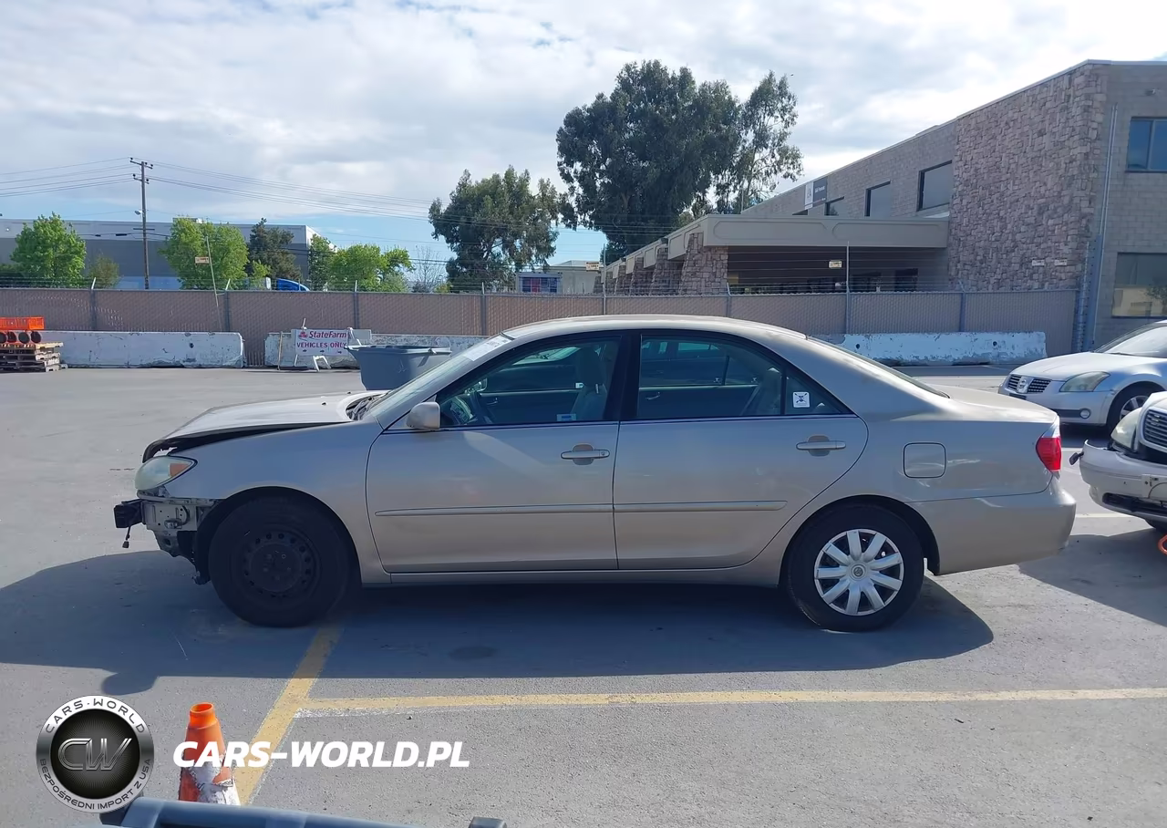 2005 Toyota Camry Le VIN:4T1BE30K05U503312 - 14