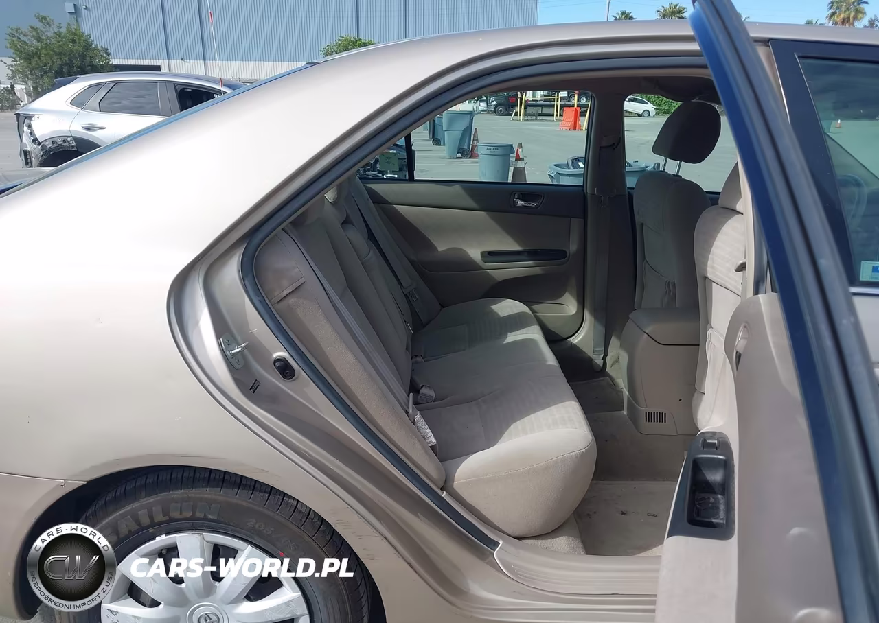 2005 Toyota Camry Le VIN:4T1BE30K05U503312 - 8