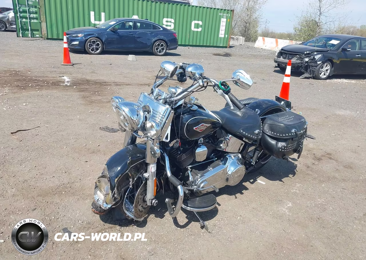 2013 Harley-Davidson Flstc Heritage Softail Classic VIN:1HD1BWV17DB047778 - 2
