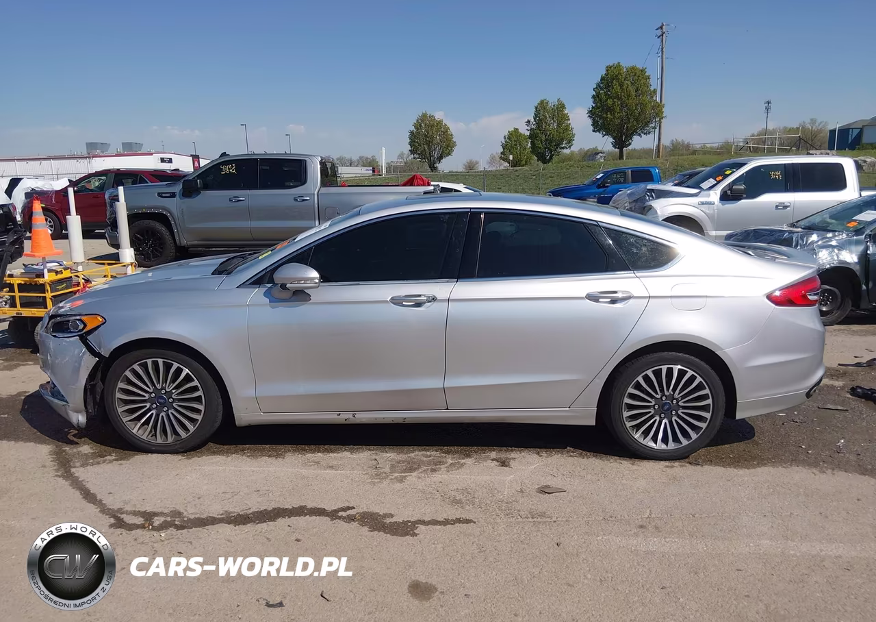 2018 Ford Fusion Titanium VIN:3FA6P0D98JR193973 - 14