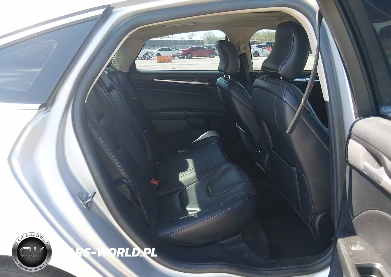 2018 Ford Fusion Titanium VIN:3FA6P0D98JR193973 - 8