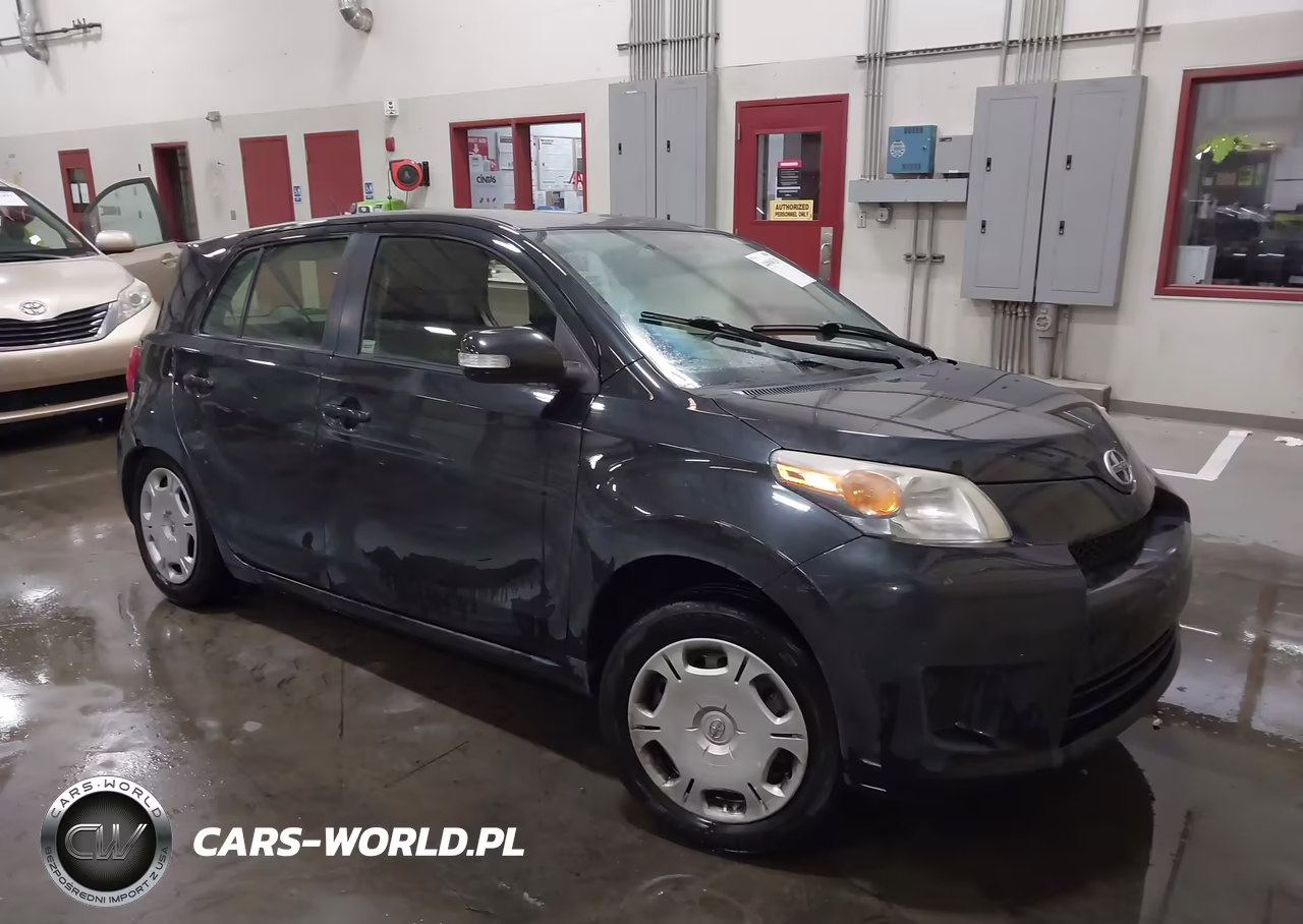 2013 Scion Xd – zdjęcie 1 z 19