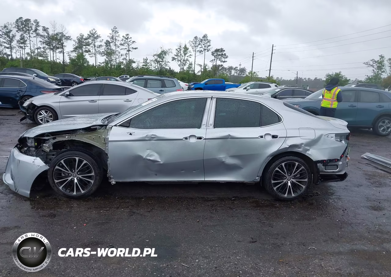 2020 Toyota Camry Se VIN:4T1G11AK8LU961343 - 15