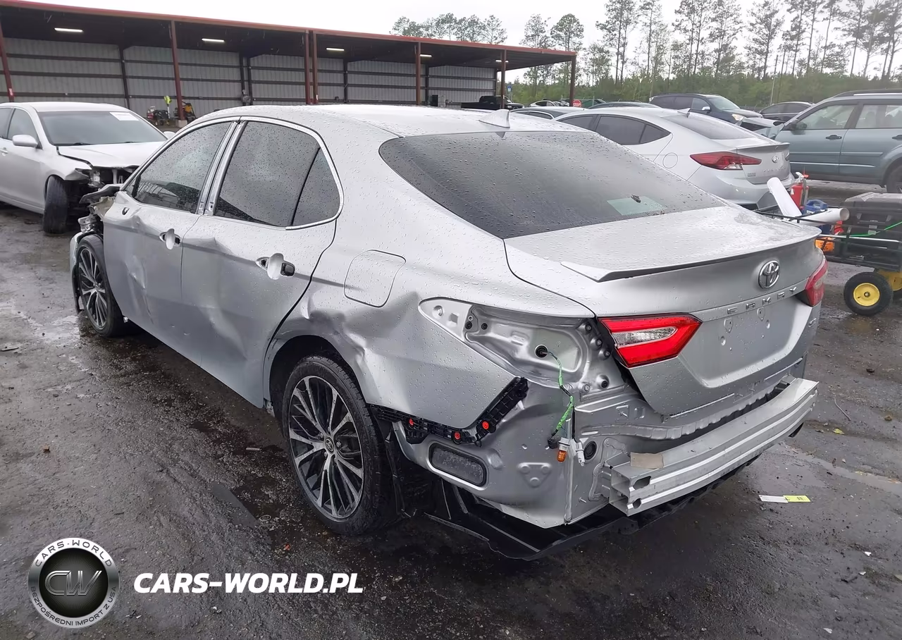 2020 Toyota Camry Se VIN:4T1G11AK8LU961343 - 3