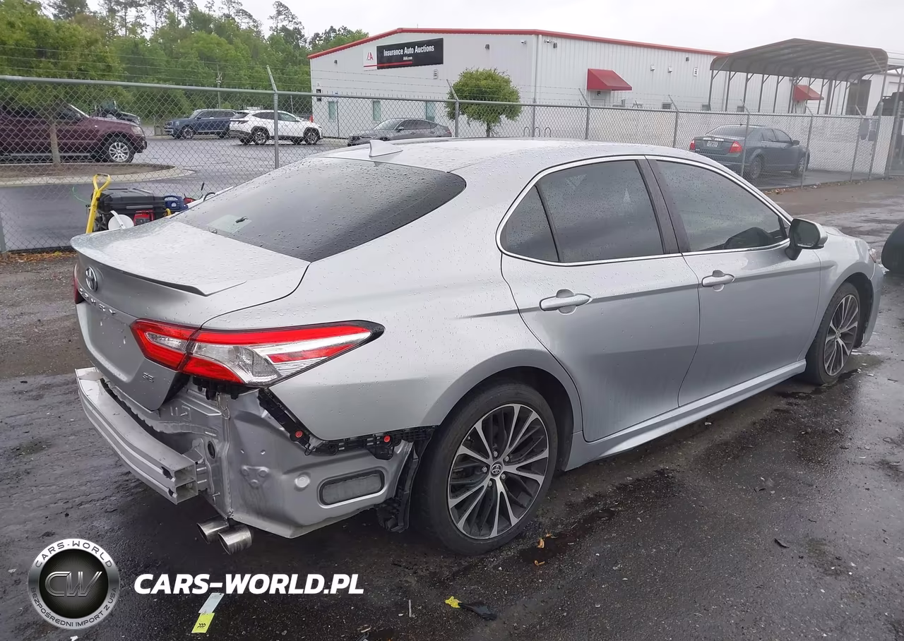 2020 Toyota Camry Se VIN:4T1G11AK8LU961343 - 4