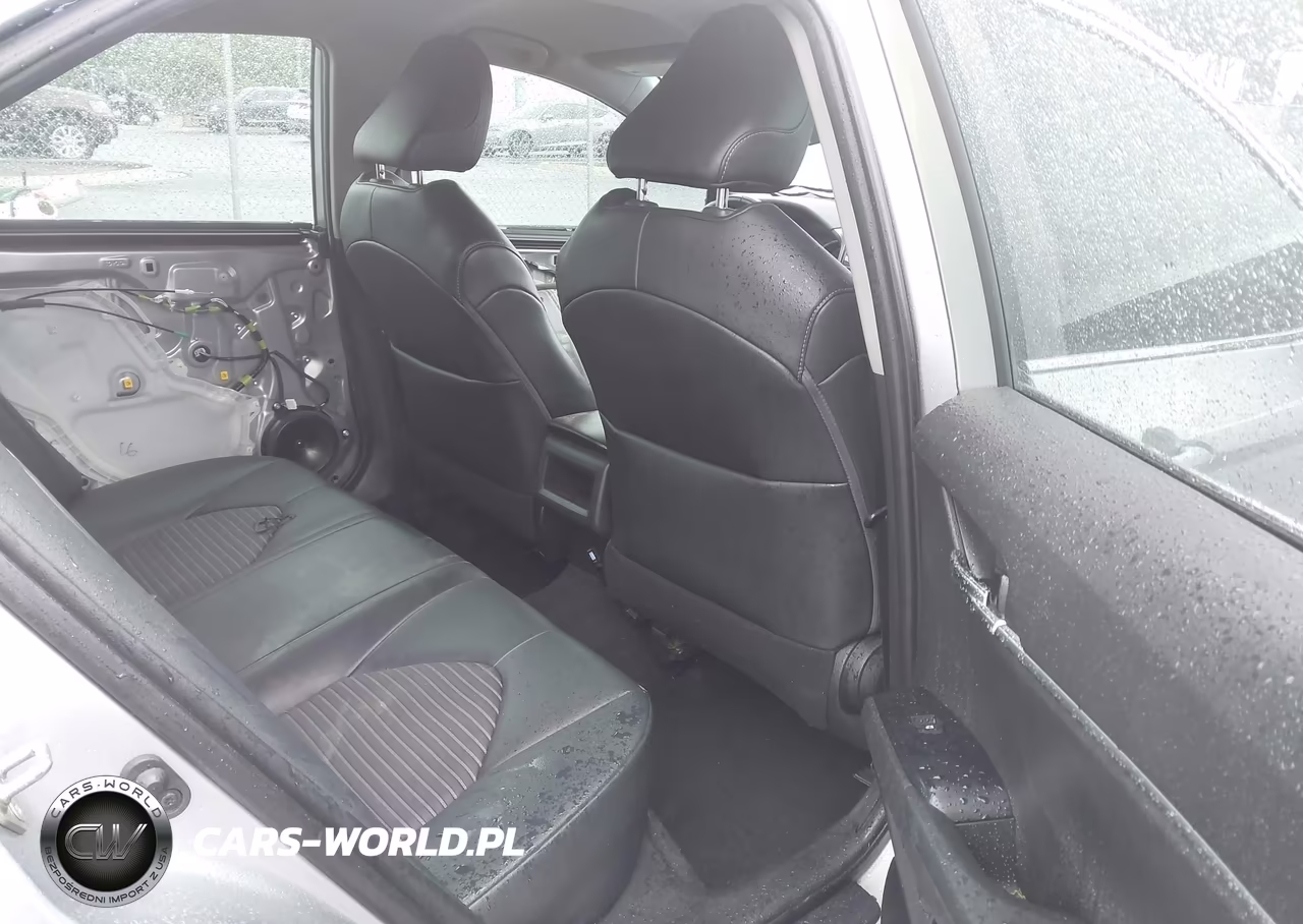2020 Toyota Camry Se VIN:4T1G11AK8LU961343 - 8