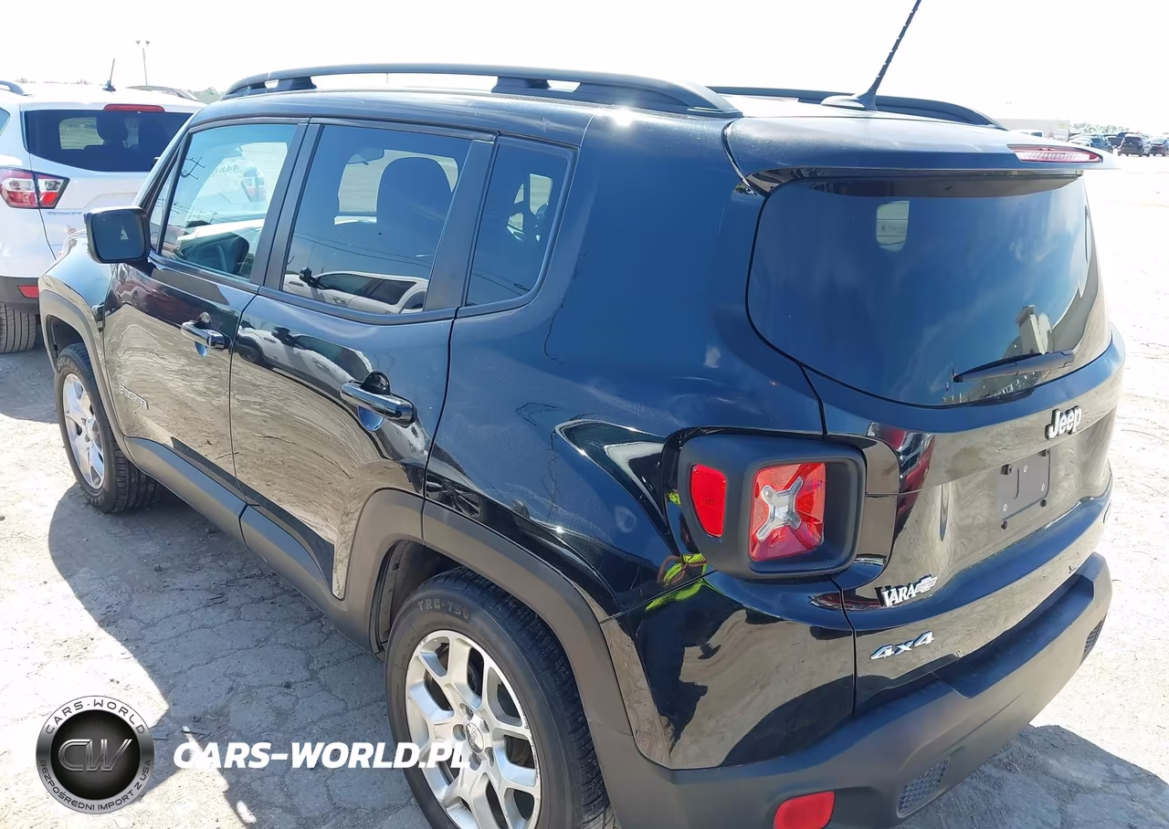 2015 Jeep Renegade Latitude VIN:ZACCJBBT0FPB49556 - 3
